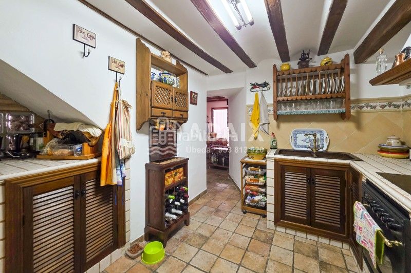 Foto 47cea5f9-988b-4f78-b2e5-97b35bf88e80. Casa a calle cava s/n a Úbeda