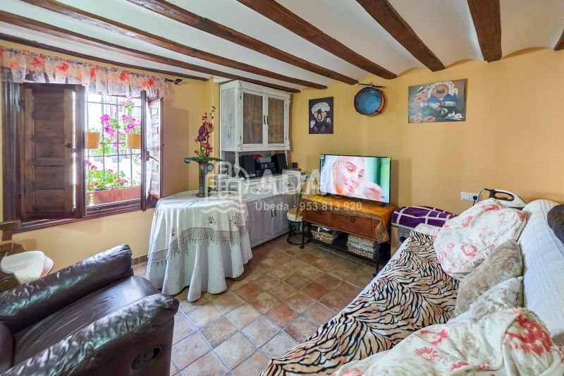 Foto 8d062d73-1e89-4782-ac3e-a8a6469dfc1c. Casa a calle cava s/n a Úbeda