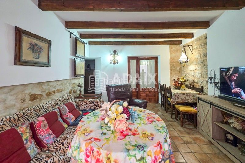Foto c5067ad3-820f-4b96-9873-0b1652287e64. Casa a calle cava s/n a Úbeda
