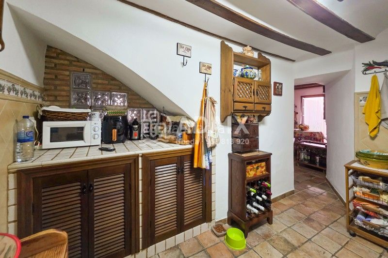 Foto edf768e9-c2b3-4e24-a28d-e1e751ea901c. Casa a calle cava s/n a Úbeda