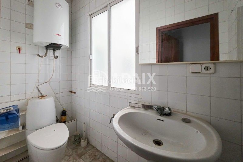 Foto 0adab673-fe28-4739-a03b-b4528d004990. Flat in calle explanada s/n in Úbeda