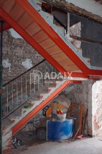 Foto 5c990764-5800-4a49-a897-af6367c8dca0. Casa a calle san jose a Sabiote