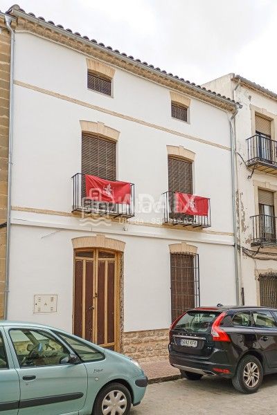 Foto c2c6272a-45fe-48f4-b221-304c0e45b080. Casa a calle san jose a Sabiote
