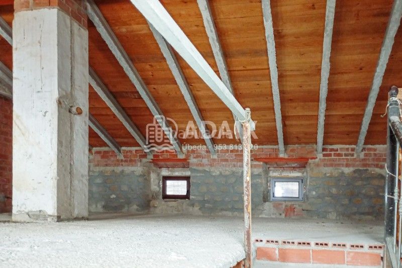 Foto cbb5b408-b1c7-416a-b714-78cdf99e2e80. Casa a calle san jose a Sabiote