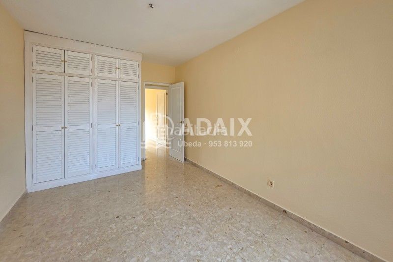 Foto 130f559c-9542-4cb9-8d5a-578576ac3202. Rent flat with heating in Úbeda
