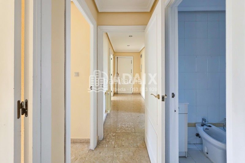 Foto 6b3c720c-84a8-487c-9831-cc9488718038. Rent flat with heating in Úbeda