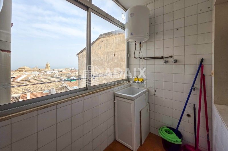 Foto f74d4889-82e3-4fc1-b42c-4e3f7ae3210b. Rent flat with heating in Úbeda