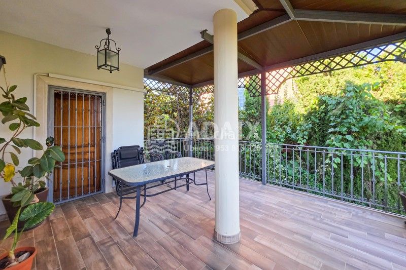 Foto 5298b374-3d49-477a-b7e3-4b2ae5b917b6. Casa a carretera vieja de rus s/n a Baeza