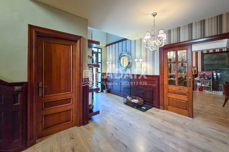 Foto b501e611-6c75-4374-a62c-465d938221de. Casa amb calefacció aparcament piscina a Úbeda