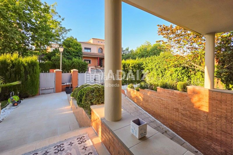 Foto f0d44099-1577-4d9d-b0a2-8ba215be74d7. Casa amb calefacció aparcament piscina a Úbeda