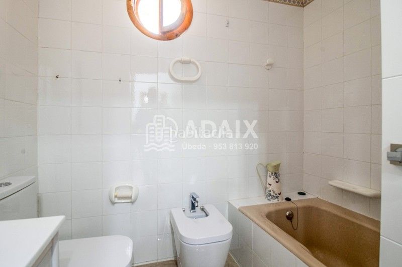 Foto 823d26ae-27a7-49cb-8bea-55728a97cb49. Masia a n/a a Baeza