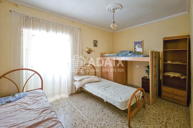 Foto 45b1c8d9-3b0d-4e4c-ad85-c04403ea8af6. Casa a calle laurel s/n a Úbeda