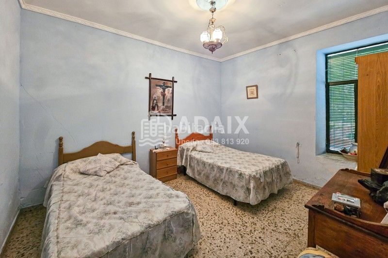 Foto b287e38d-3b3f-44df-8c00-2b06633643f2. Casa a calle laurel s/n a Úbeda