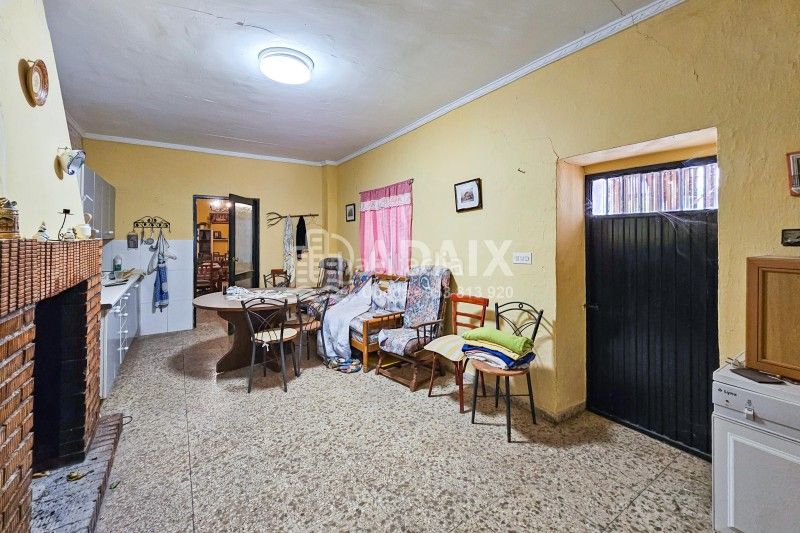 Foto b493d5a7-f072-496c-9cd7-11791f725ff4. Casa a calle laurel s/n a Úbeda