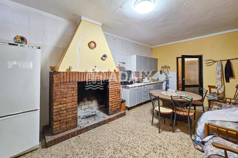 Foto f50fbab1-a856-4b5a-8d51-5333721664d7. Casa a calle laurel s/n a Úbeda