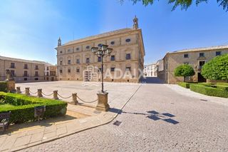 Pis a Pasaje jesús nazareno s/n. Piso en venta en  úbeda, jaén