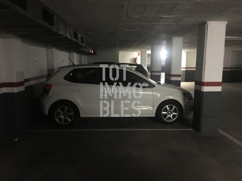 Foto e315f5dd-65f7-4759-85cc-fb271f8b52ca. Parking coche en Eixample Sud-Migdia Girona