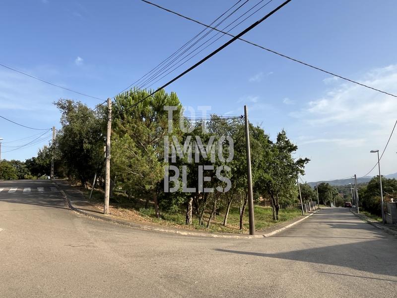 Foto 11184e3d-3f61-49a2-9edb-bc239c981d99. Terreny residencial a Bescanó