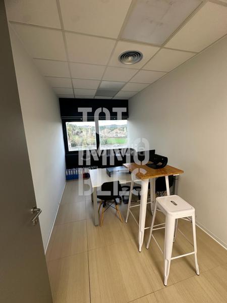 Foto be71a234-aff9-41eb-8667-74a42630de66. Rent office space in Domeny Girona