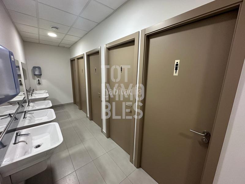 Foto d3f47d16-c77e-4b6c-9a14-9ff99c38724c. Rent office space in Domeny Girona