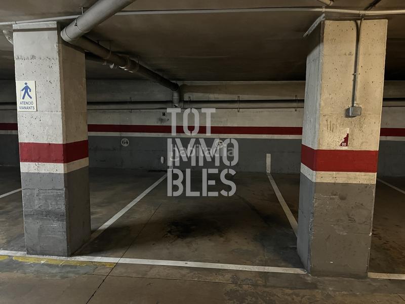 Foto 4e3a889b-6c19-40bc-95b9-54a8f2dfe22c. Autoparkplatz in Eixample Nord Girona
