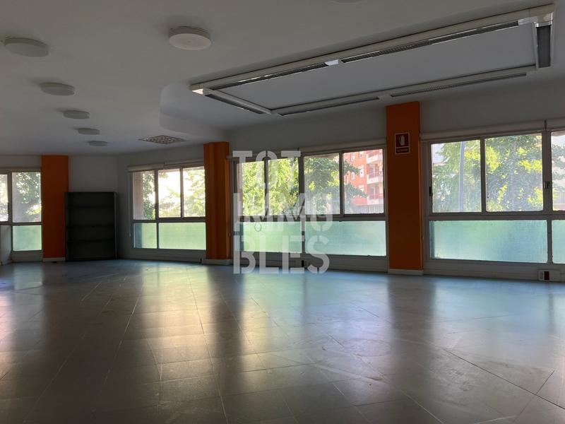 Foto 7718eb81-377a-4d99-92cd-c703fe07850c. Ufficio in Eixample Nord Girona
