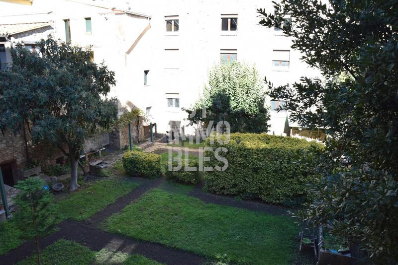 Foto 55d0f6d1-0b48-4448-b0d1-6a540bd09441. Alquiler estudio en Centre-Barri Vell Girona