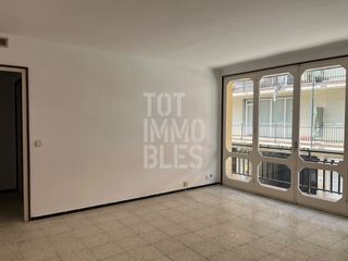 Etagenwohnung in Eixample Sud-Migdia