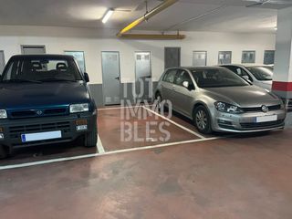 Alquiler Parking coche en Eixample Nord