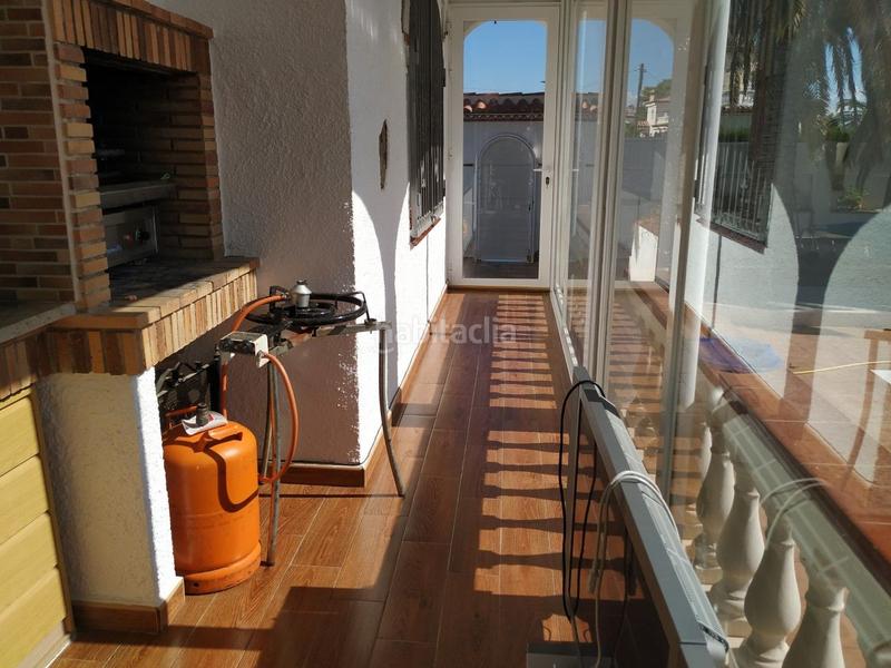 Foto db6b7afb-a6d5-483e-977e-1caca992cd7c. Chalet with parking pool in Centre Miami Platja