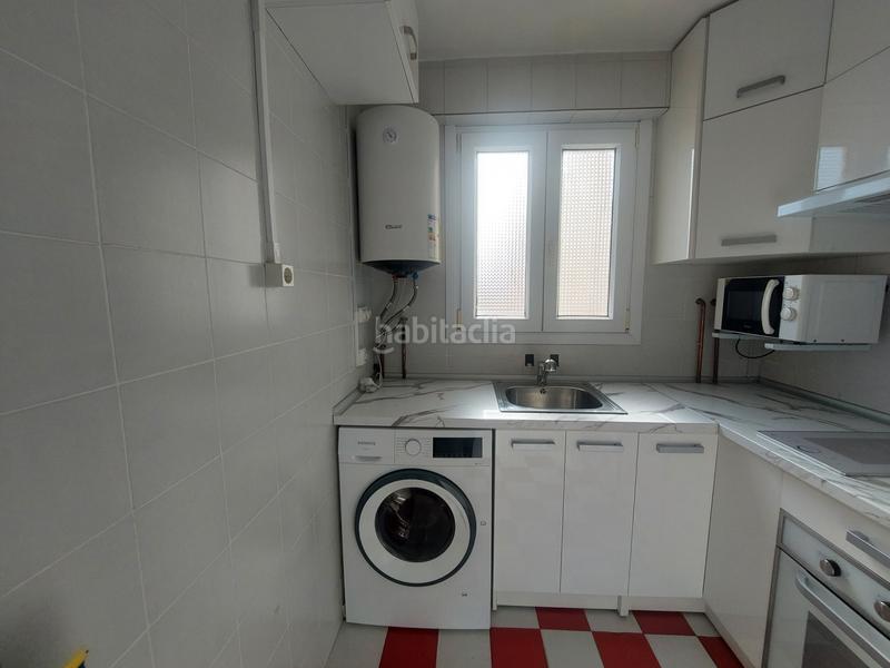 Foto 043525e9-74ae-4259-9f14-5d92ba1d0aa0. Apartament a carrer del carril 6 a Platja de Ponent Salou