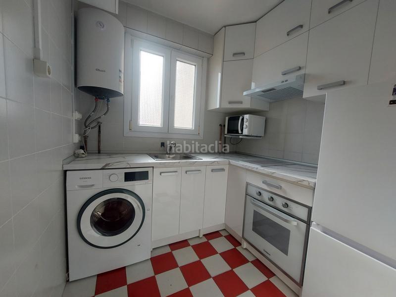 Foto 5f252df3-d034-45a4-b8c3-b1e667dba39d. Apartament a carrer del carril 6 a Platja de Ponent Salou