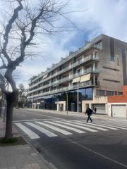 Etagenwohnung en Avinguda de ferrandis salvador 5. Magn�fico piso de 3 hab. y 2 ba�os con terraza, garaje y traster