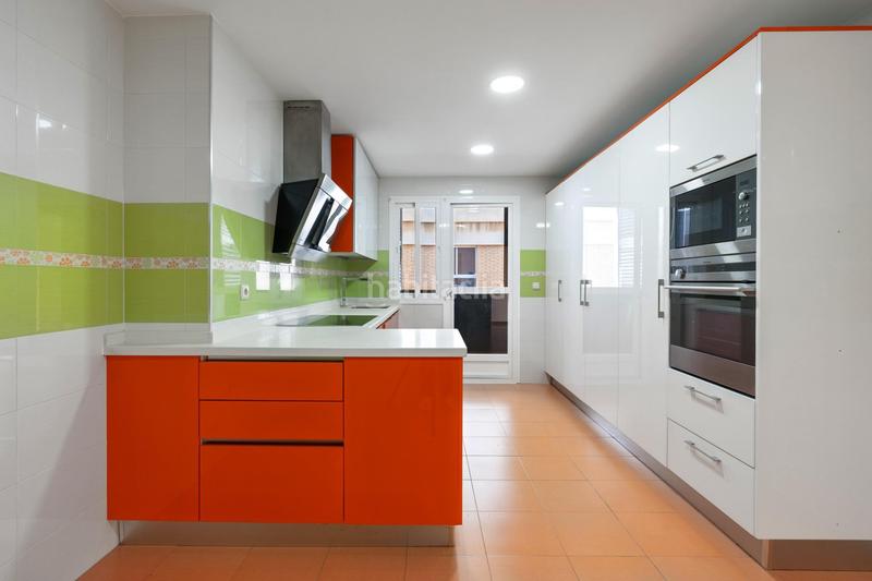 Foto 1567aedf-a68d-429d-a432-5f50f4fb50a2. Appartamento in calle párroco martín sierra 1 in Motril ciudad Motril