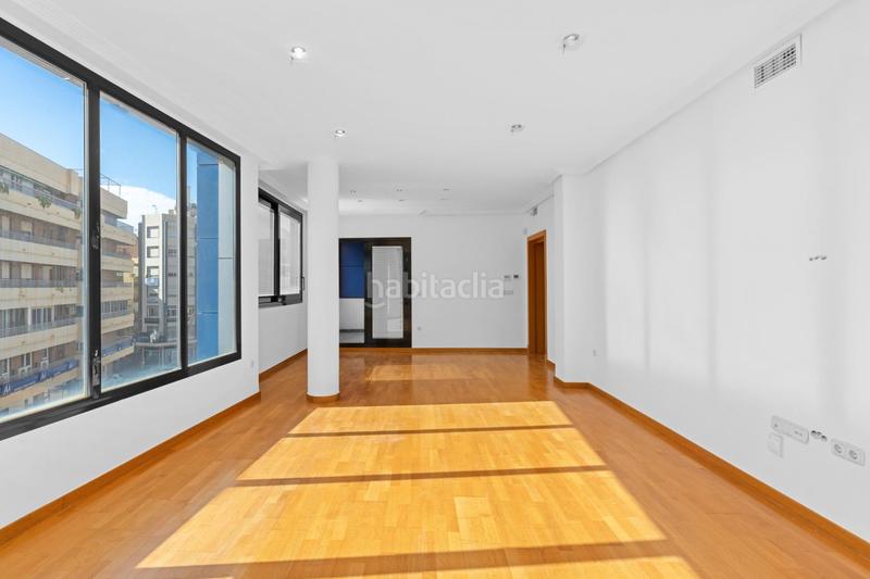 Foto 7611f724-1a3c-42e5-9153-066e7b6f75c4. Appartamento in calle párroco martín sierra 1 in Motril ciudad Motril