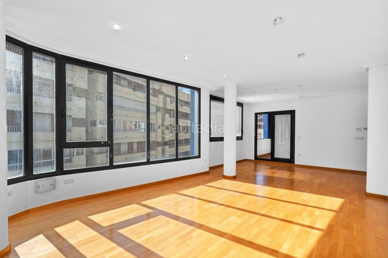 Foto b5f5f989-4ae1-44c1-9289-d2d4e240df9e. Appartamento in calle párroco martín sierra 1 in Motril ciudad Motril