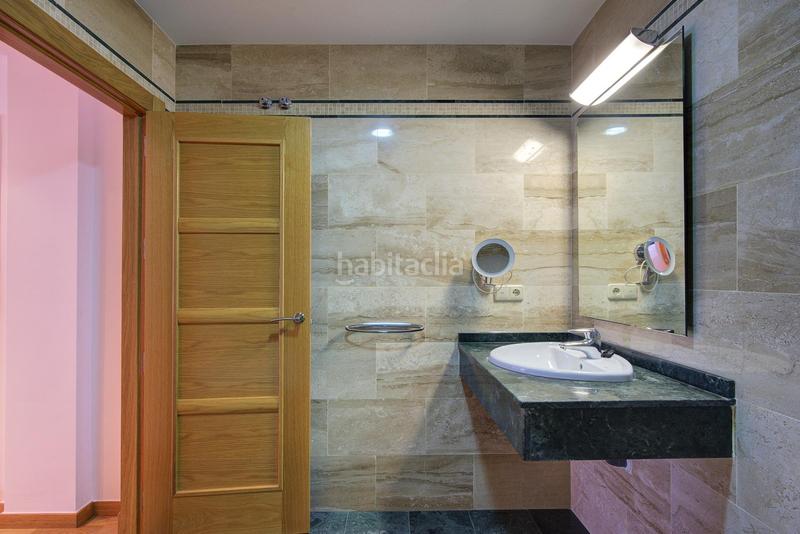 Foto f06bc86b-961f-49ac-9d95-d945c15c1bc2. Appartamento in calle párroco martín sierra 1 in Motril ciudad Motril