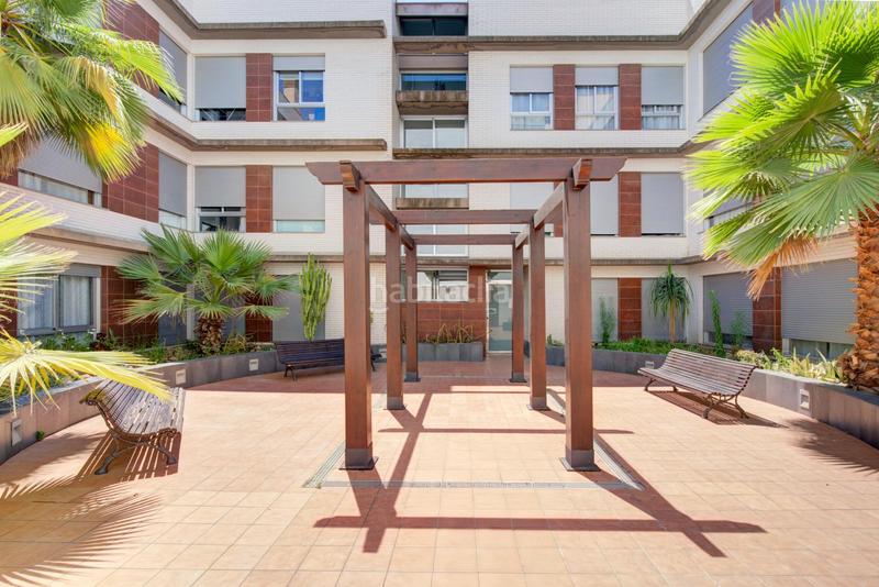 Foto c276c56f-f684-4d19-ae9d-66b919c678f9. Piso en calle nueva 58 vivienda en el centro con garaje y trastero! en Motril