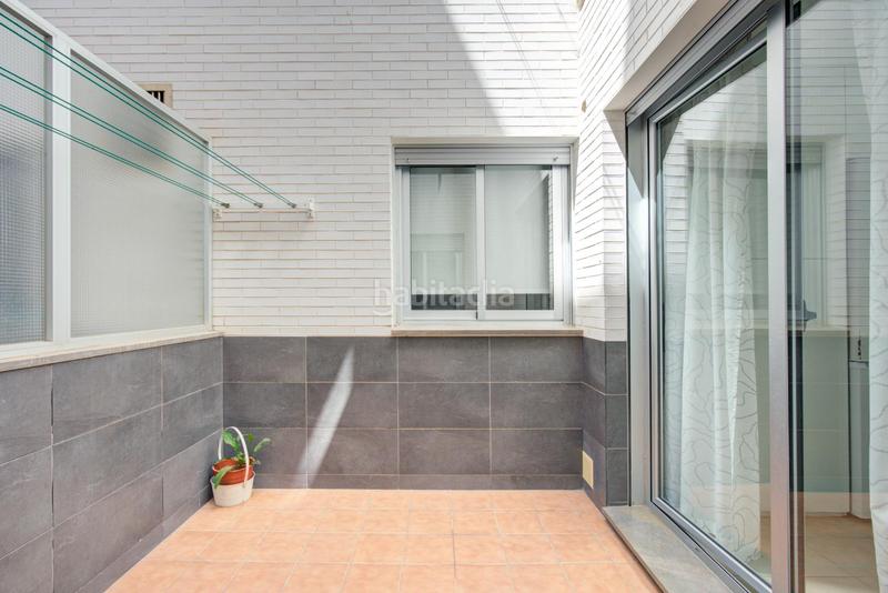 Foto c62fccd5-0e03-4293-8285-fbc9c7a8a5ec. Piso en calle nueva 58 vivienda en el centro con garaje y trastero! en Motril