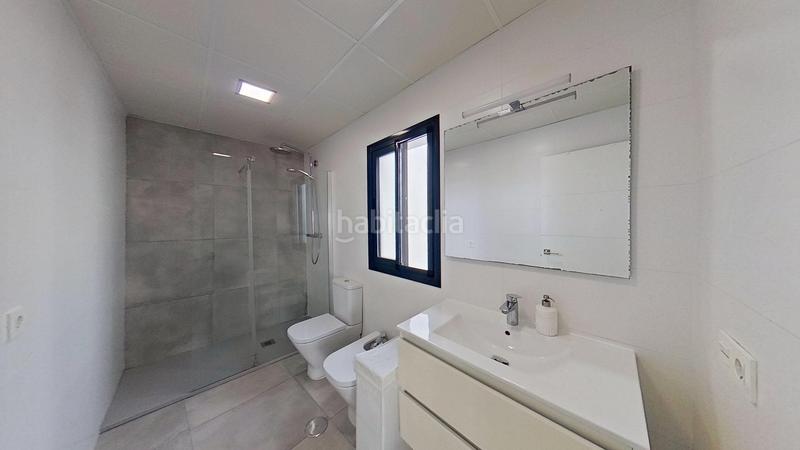 Foto 92b8a886-323e-4715-ac19-37a8e4889908. Casa amb calefacció aparcament a Motril ciudad Motril