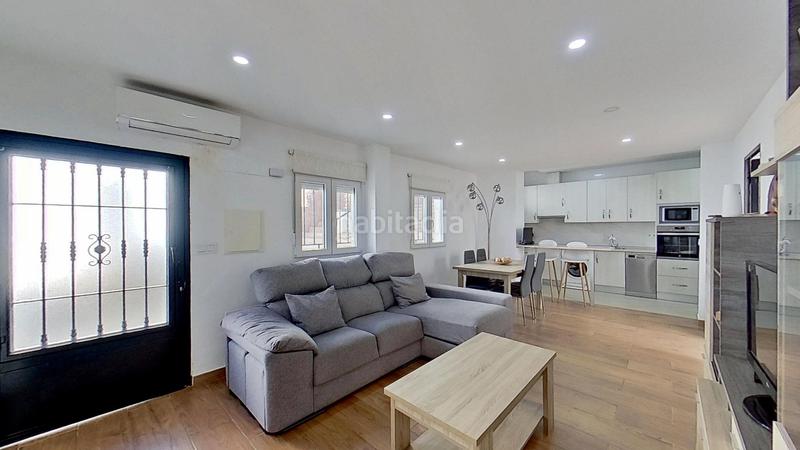 Foto 4c32056e-364b-4e2b-b258-a2bd0f080c41. House in travesía manuel peña alta-d 1 in Motril ciudad Motril