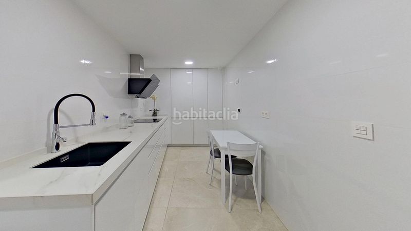 Foto 24139a1c-972c-426c-b402-9ce05fcd9efb. Pis amb aparcament a Motril ciudad Motril