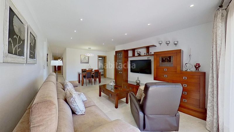 Foto e4aa8f61-38ef-4922-bb05-e418856a9a78. Pis amb aparcament a Motril ciudad Motril