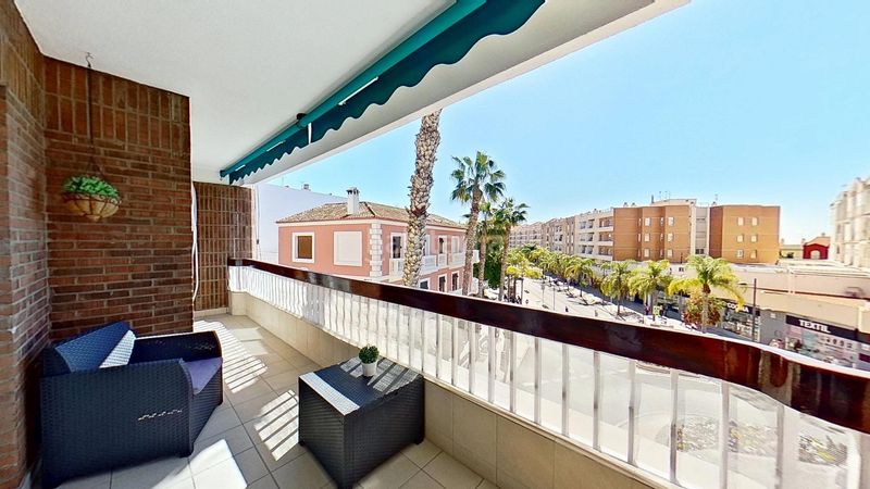 Foto e90fec01-18e9-4b85-8416-4fa74114e171. Pis amb aparcament a Motril ciudad Motril