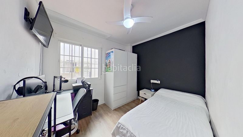 Foto b0ade0ec-58e6-45f3-bd62-027b3a81b68a. Pis a Motril ciudad Motril
