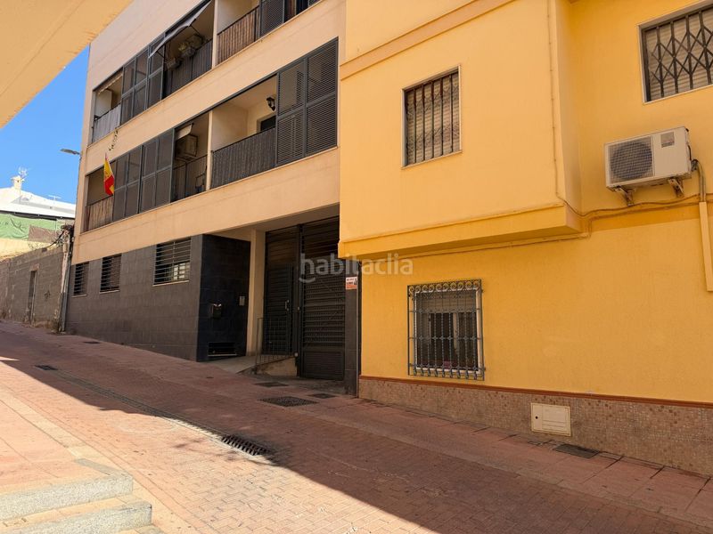 Foto c7542f4e-b33f-4ead-a417-699d1a95eb82. Aparcament cotxe a calle de buenavista 18 a Motril ciudad Motril