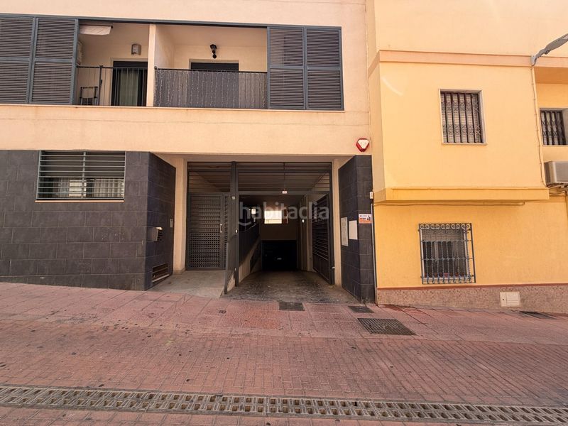 Foto e14ebfa7-ddc2-4a55-8665-afe65b1c983e. Aparcament cotxe a calle de buenavista 18 a Motril ciudad Motril
