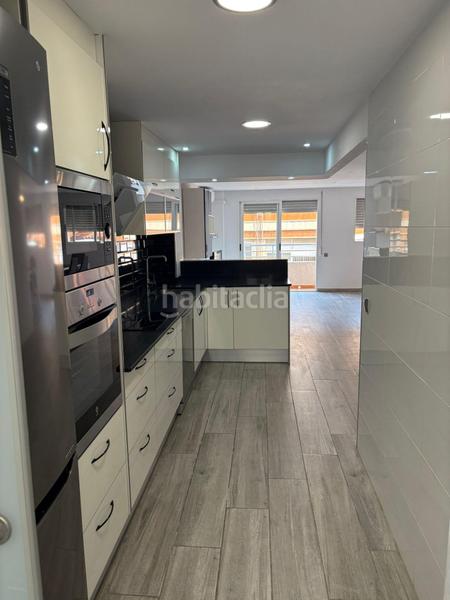 Foto 0f1210fe-833c-43f1-babe-bd8ab1737924. Alquiler dúplex  con garaje en País Valencià Mislata