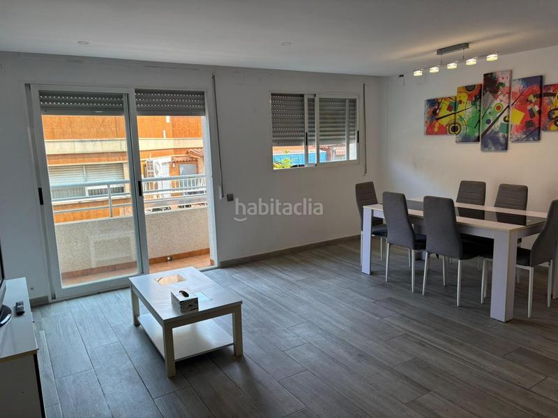 Foto 383f27d2-e998-4529-92bd-28b3abd8bb10. Alquiler dúplex  con garaje en País Valencià Mislata