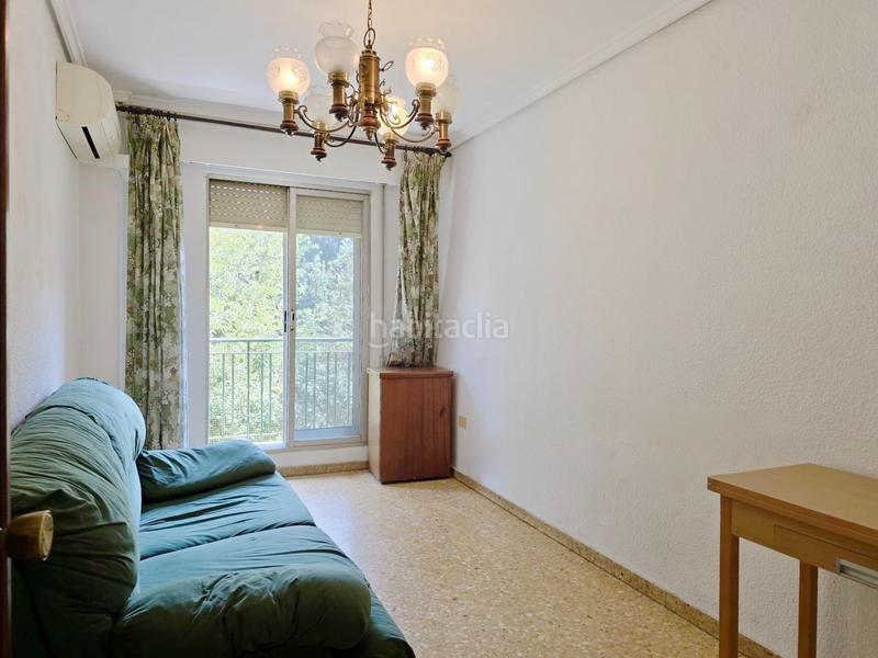 Foto 1aab76dc-d9b4-46ed-b0b1-b213f793a5c4. Piso un espacio para crecer, respirar y vivir en el corazón verde en Valencia